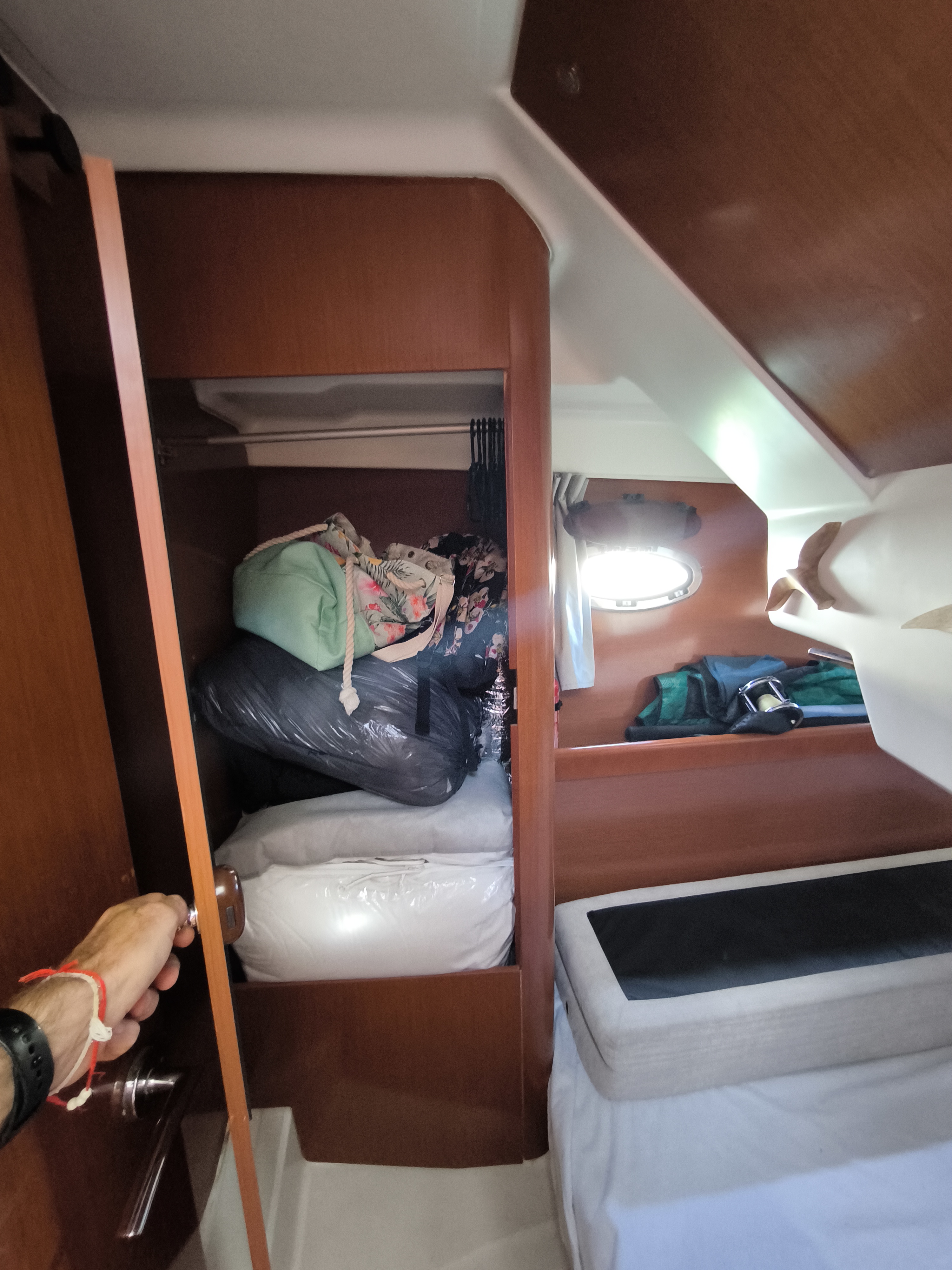 slider 39 Beneteau Antares 36